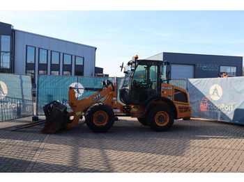 Kolový nakladač CASE