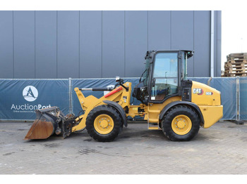 Kolový nakladač Caterpillar 908: obrázek 2