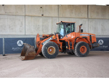 Kolový nakladač DOOSAN DL300