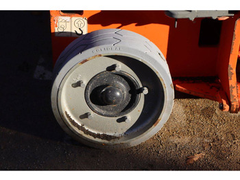 Kloubová plošina Genie 3246ES: obrázek 5 Kloubová plošina Genie 3246ES: obrázek 5