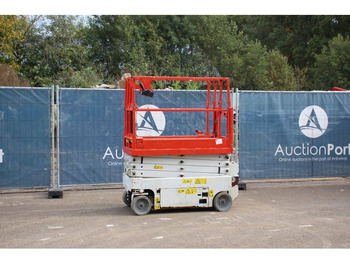 Nůžková plošina GENIE