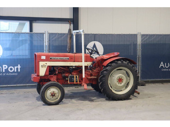 Traktor INTERNATIONAL