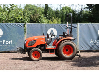 Traktor KIOTI
