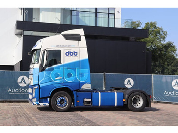 Podvozek s kabinou VOLVO FH