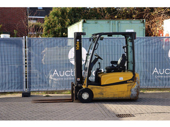 Elektrický vysokozdvižný vozík YALE