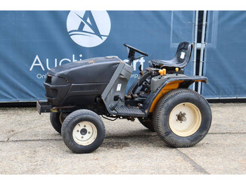 Traktor YANMAR