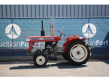 Traktor YANMAR