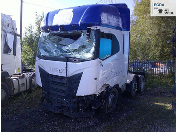 Tahač IVECO S-WAY