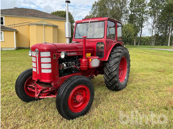 Traktor VOLVO