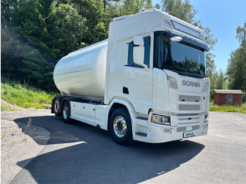 Cisternové vozidlo SCANIA R 500