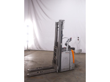 Stohovací vozík STILL