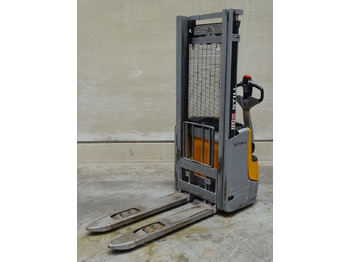 Stohovací vozík STILL