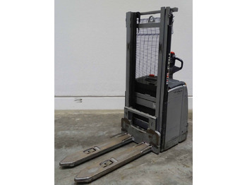 Stohovací vozík STILL