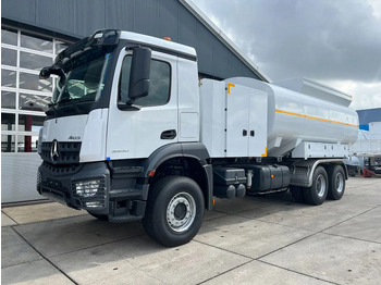 Cisternové vozidlo MERCEDES-BENZ Arocs