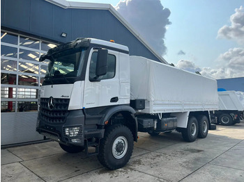 Plachtový nákladní auto MERCEDES-BENZ Arocs
