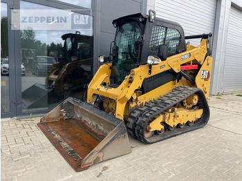 Smykový nakladač CATERPILLAR