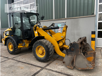 Kolový nakladač Cat 906H: obrázek 4 Kolový nakladač Cat 906H: obrázek 4