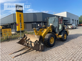 Kolový nakladač CATERPILLAR 906M
