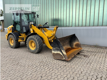 Kolový nakladač CATERPILLAR 908M