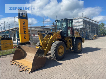 Kolový nakladač CATERPILLAR 914