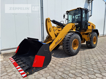 Kolový nakladač CATERPILLAR 926M