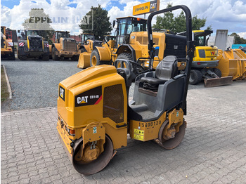 Silniční válec CATERPILLAR CB14B