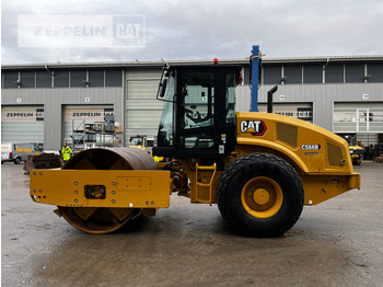 Kompaktor CATERPILLAR CS66B