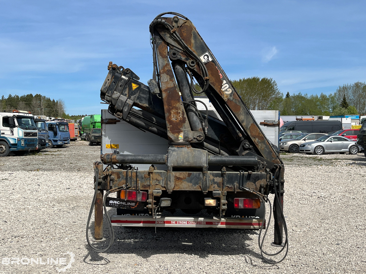 2000 Volvo FL220 4x2 + Hiab 102-4 - Nákladní automobil valníkový/ Plošinový, Auto s hydraulickou rukou: obrázek 5 2000 Volvo FL220 4x2 + Hiab 102-4 - Nákladní automobil valníkový/ Plošinový, Auto s hydraulickou rukou: obrázek 5