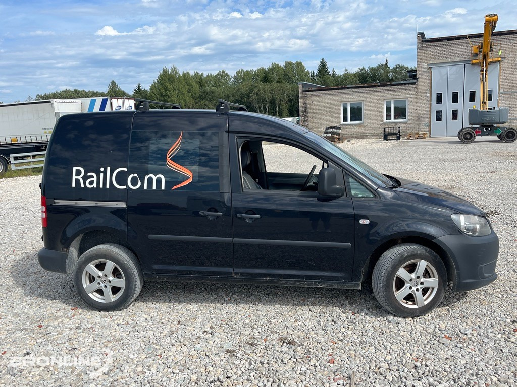 2011 Volkswagen Caddy 4x4 2.0 81kW - Osobní auto: obrázek 3 2011 Volkswagen Caddy 4x4 2.0 81kW - Osobní auto: obrázek 3