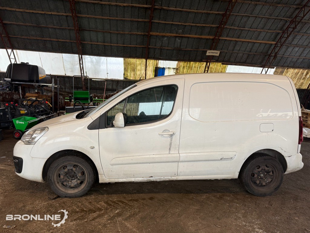 2016 Citroën Berlingo 1.6 72kW - Malá dodávka: obrázek 4 2016 Citroën Berlingo 1.6 72kW - Malá dodávka: obrázek 4