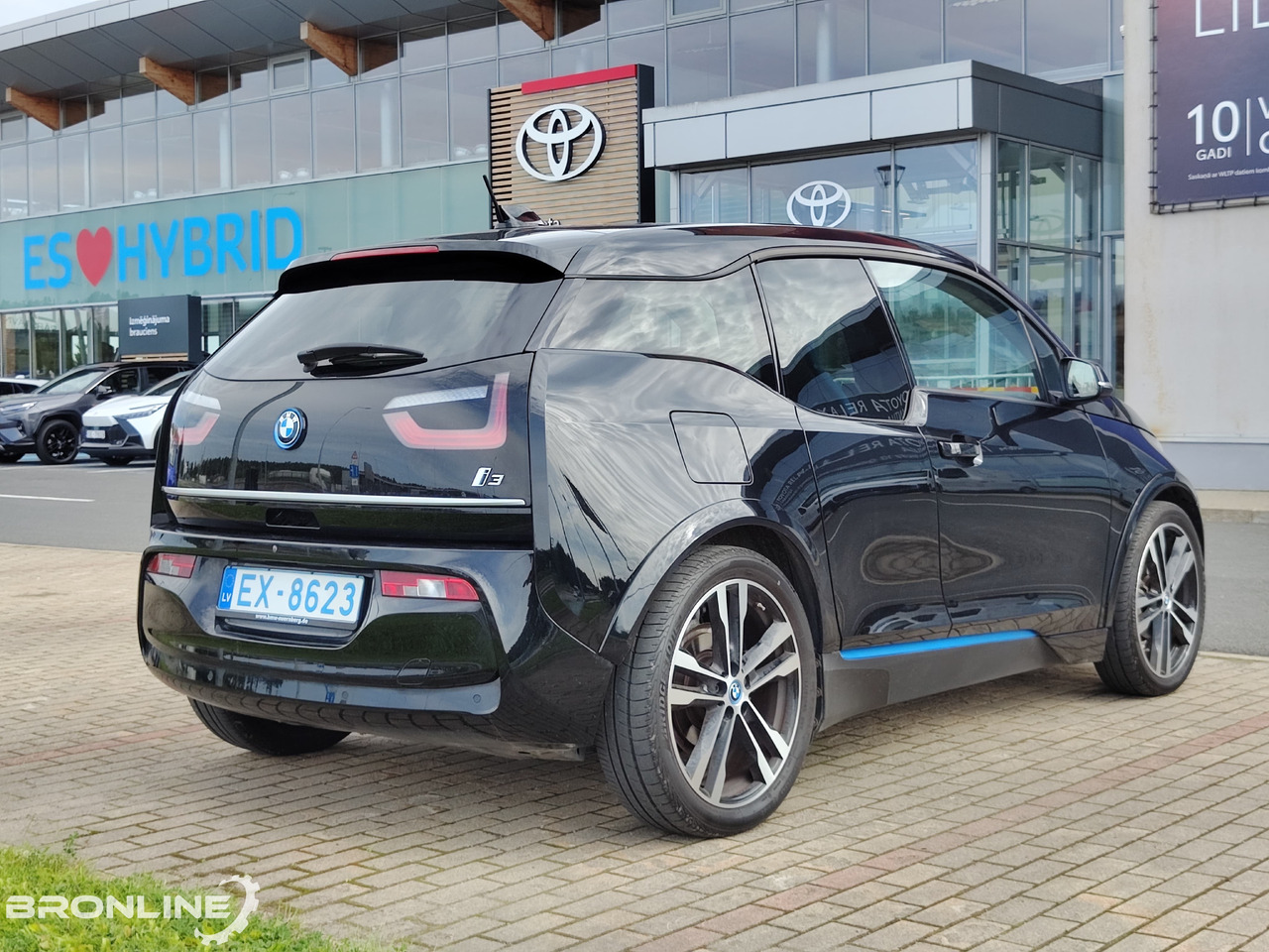 2022 BMW i3 Sport edition 135kW 120Ah - Osobní auto: obrázek 2 2022 BMW i3 Sport edition 135kW 120Ah - Osobní auto: obrázek 2
