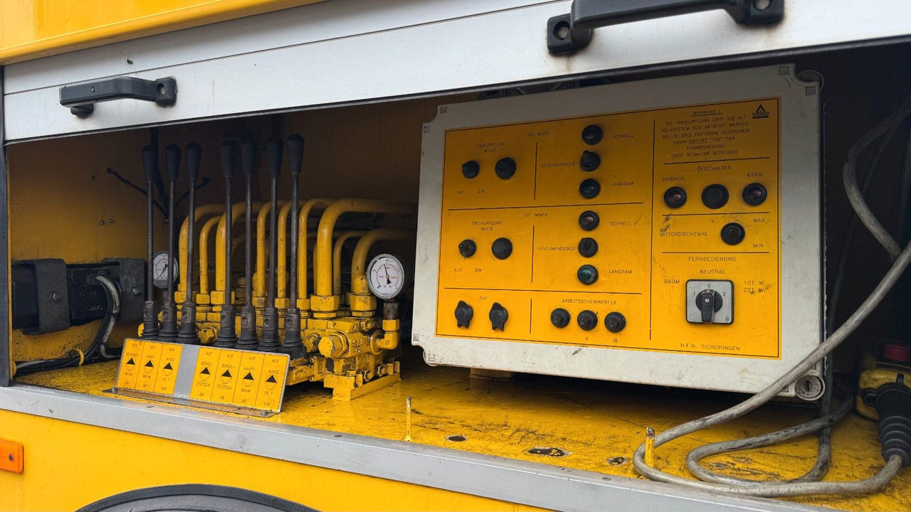 MAN 35.463 Abschleppwagen Kran LKW Berger Wilk WR25 - Odtahovka: obrázek 5 MAN 35.463 Abschleppwagen Kran LKW Berger Wilk WR25 - Odtahovka: obrázek 5