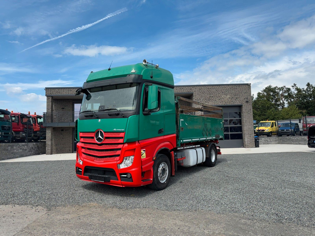 Mercedes-Benz Actros 1842 Kipper Dreiseitenkipper - Sklápěč: obrázek 1 Mercedes-Benz Actros 1842 Kipper Dreiseitenkipper - Sklápěč: obrázek 1