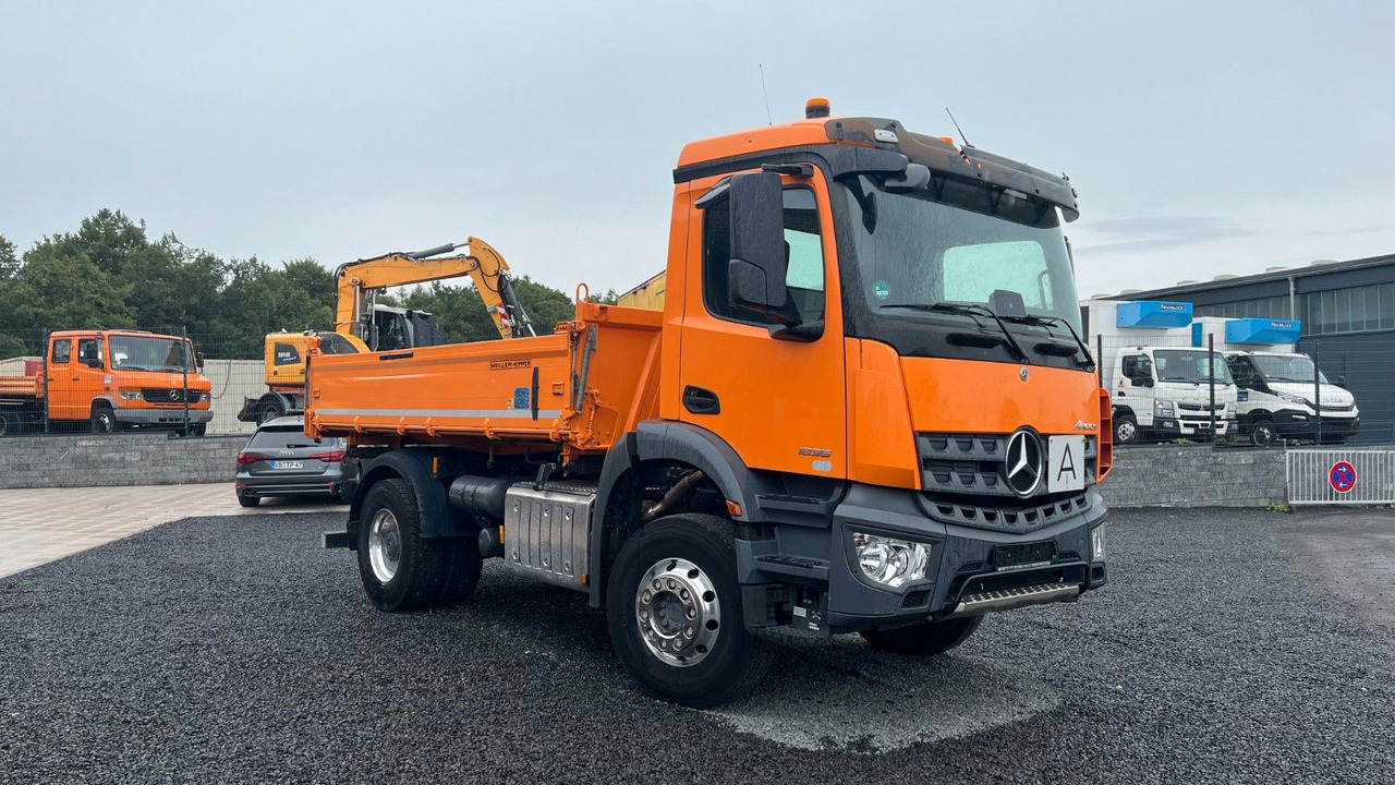 Mercedes-Benz Arocs 1835 Dreiseitenikpper Meiller - Sklápěč: obrázek 3 Mercedes-Benz Arocs 1835 Dreiseitenikpper Meiller - Sklápěč: obrázek 3