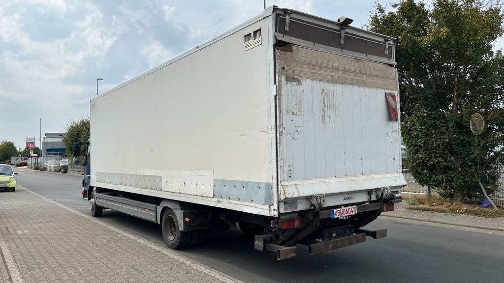 Mercedes-Benz Atego 1018 Koffer LBW Klima - Skříňový nákladní auto: obrázek 4 Mercedes-Benz Atego 1018 Koffer LBW Klima - Skříňový nákladní auto: obrázek 4