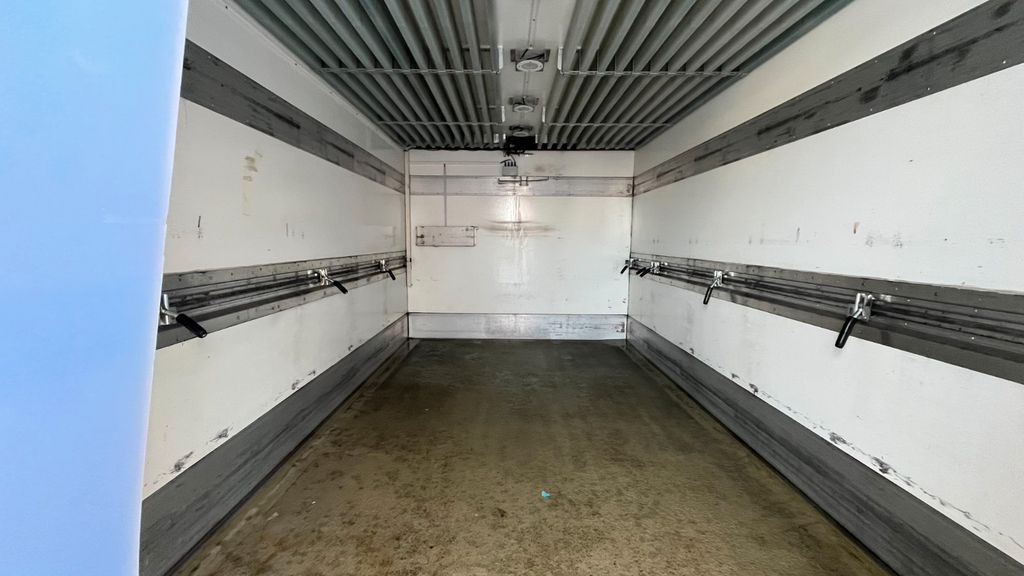Mitsubishi Fuso Canter 9C18 Kühlkoffer Frigoblock - Chladící dodávka: obrázek 3 Mitsubishi Fuso Canter 9C18 Kühlkoffer Frigoblock - Chladící dodávka: obrázek 3
