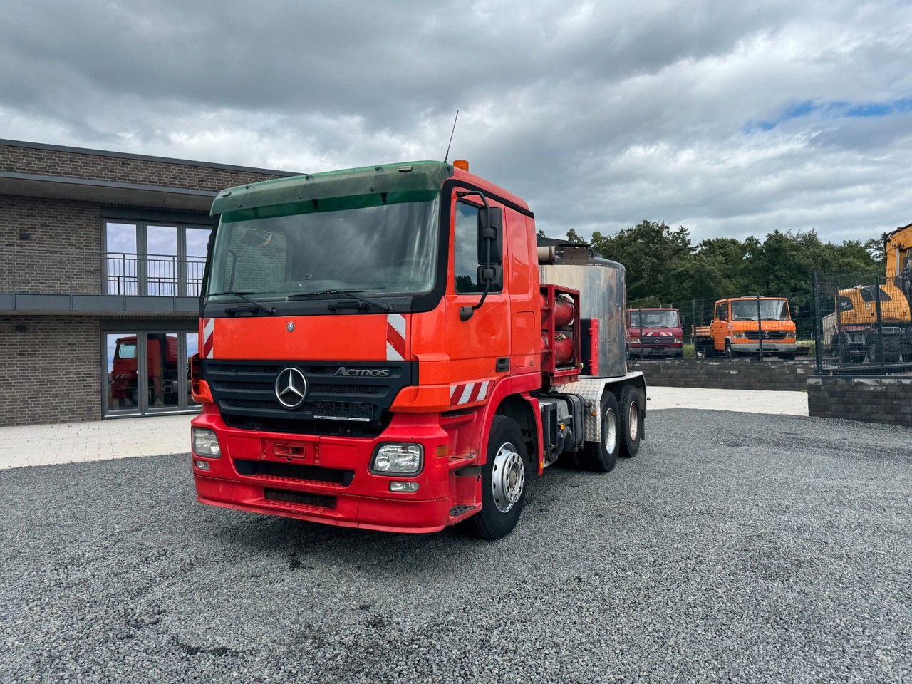 Mercedes-Benz Actros 2641 LS 6x4 Asphaltkocher 6x4 - Nákladní auto: obrázek 3 Mercedes-Benz Actros 2641 LS 6x4 Asphaltkocher 6x4 - Nákladní auto: obrázek 3