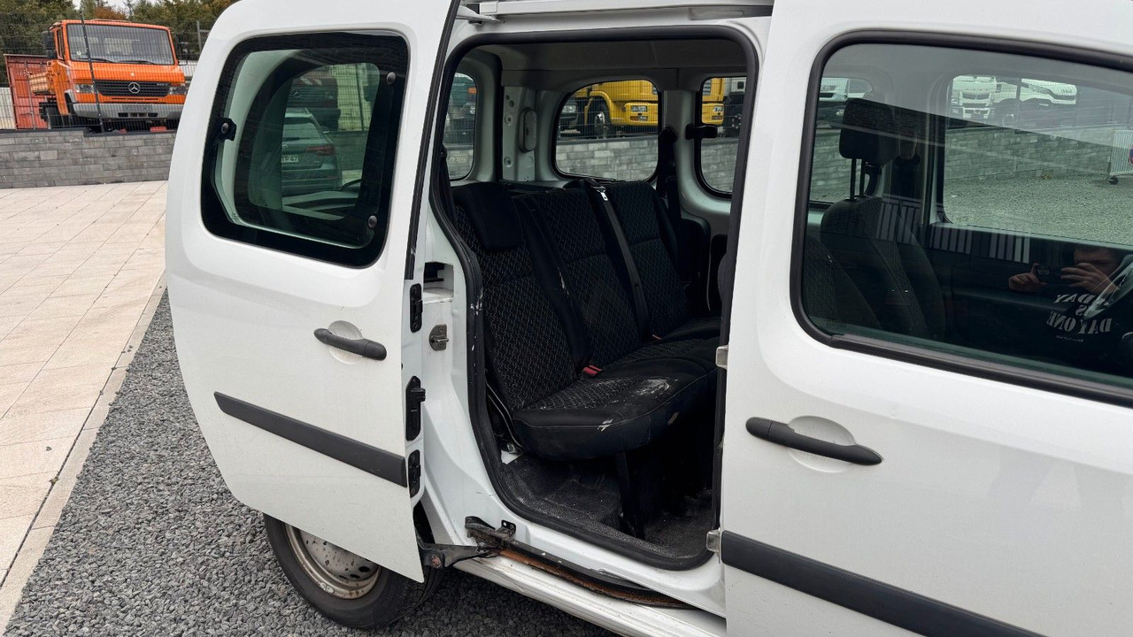 Renault Kangoo Mehrzweckfahrzeug 1.6 Benzin - Osobní auto: obrázek 4 Renault Kangoo Mehrzweckfahrzeug 1.6 Benzin - Osobní auto: obrázek 4