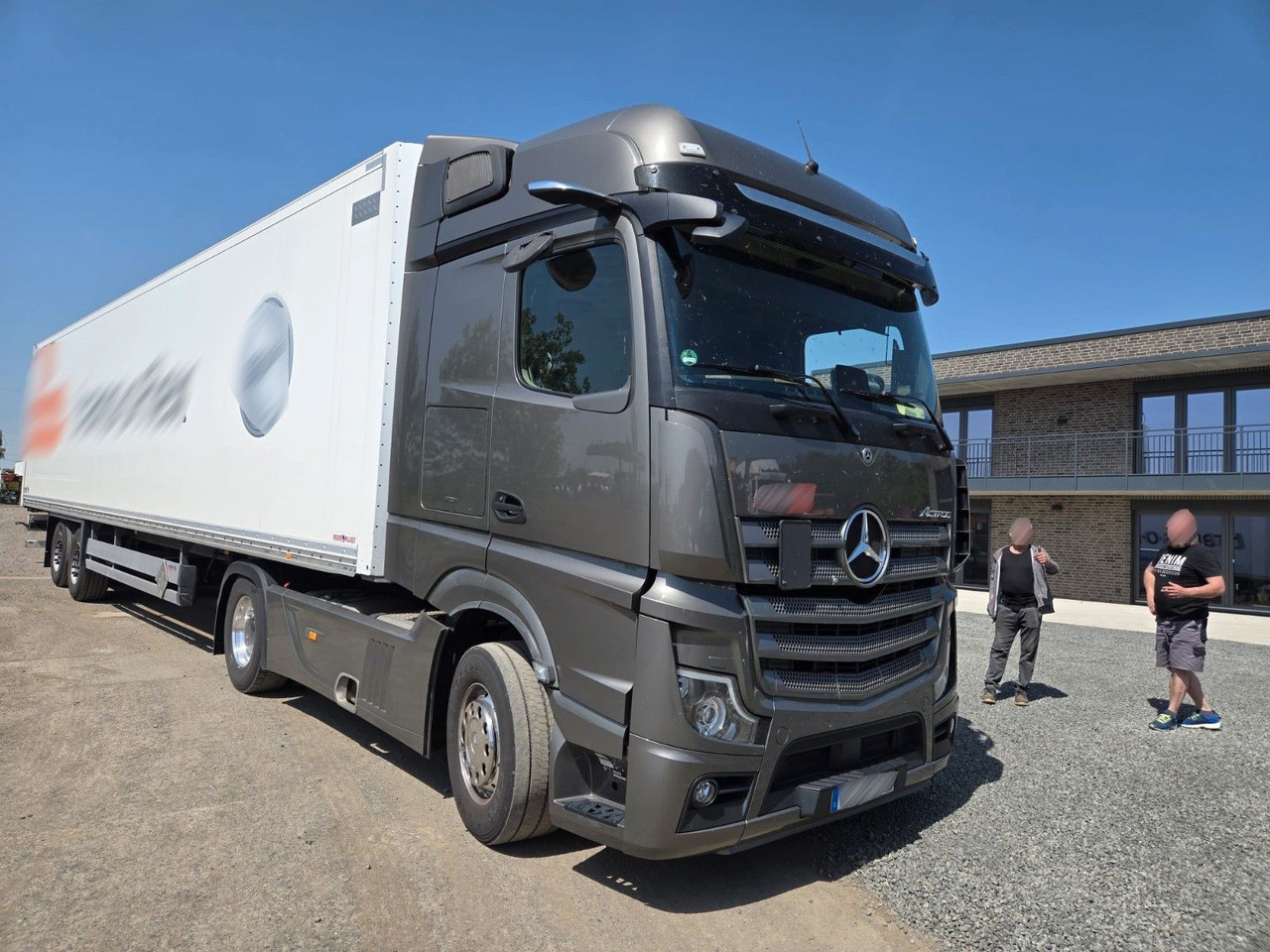 Mercedes-Benz Actros 5 L-Fahrerhaus 2-Achser SZM 1848 - Tahač: obrázek 1 Mercedes-Benz Actros 5 L-Fahrerhaus 2-Achser SZM 1848 - Tahač: obrázek 1