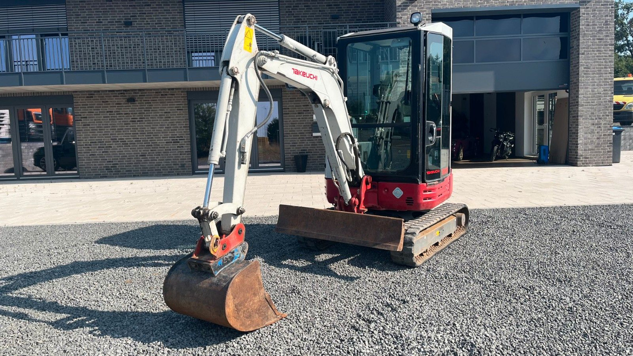 Takeuchi TB23R Minibagger 2670 Kg Takeuchi TB23R Minibagger 2670 Kg - Mini rýpadlo: obrázek 2 Takeuchi TB23R Minibagger 2670 Kg Takeuchi TB23R Minibagger 2670 Kg - Mini rýpadlo: obrázek 2