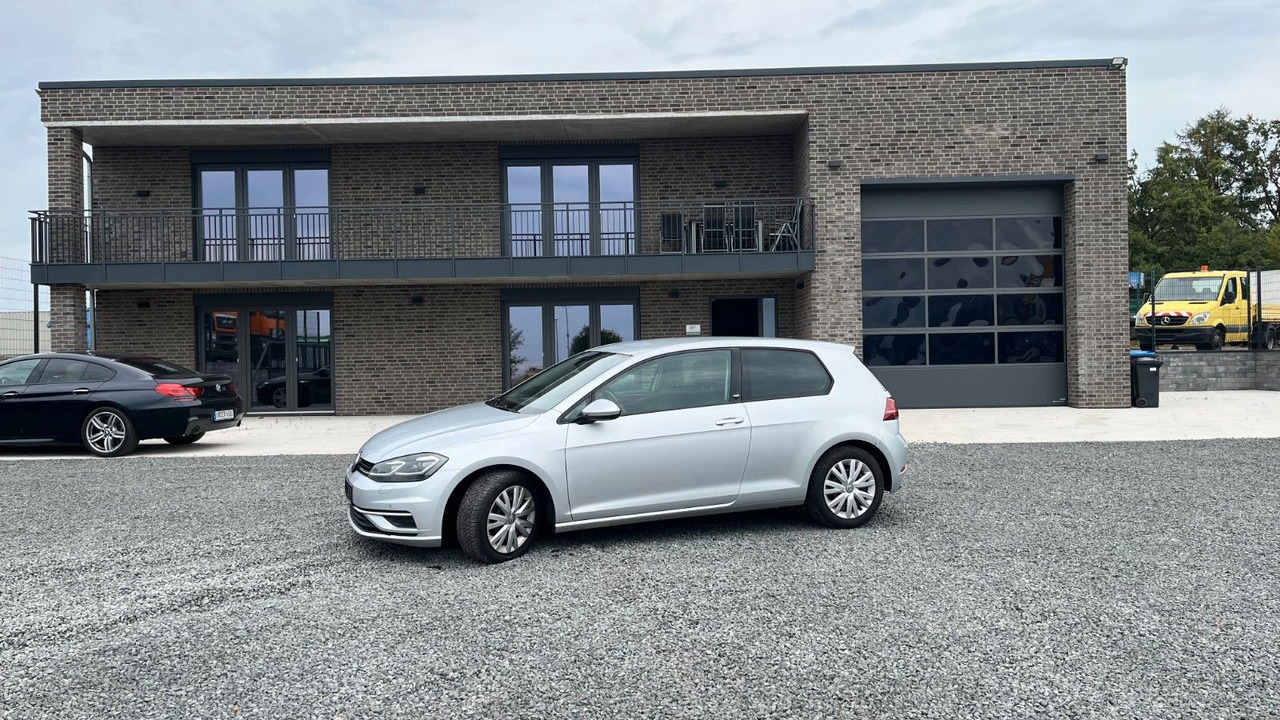 Volkswagen Golf VII Lim. Sound Start-Stopp - Osobní auto: obrázek 1 Volkswagen Golf VII Lim. Sound Start-Stopp - Osobní auto: obrázek 1