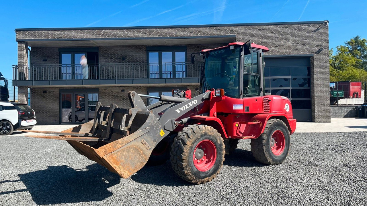 Volvo L35G Radlader 7200 Kg Schaufel Gabel Volvo L35G Radlader 7200 Kg Schaufel Gabel - Kolový nakladač: obrázek 2 Volvo L35G Radlader 7200 Kg Schaufel Gabel Volvo L35G Radlader 7200 Kg Schaufel Gabel - Kolový nakladač: obrázek 2