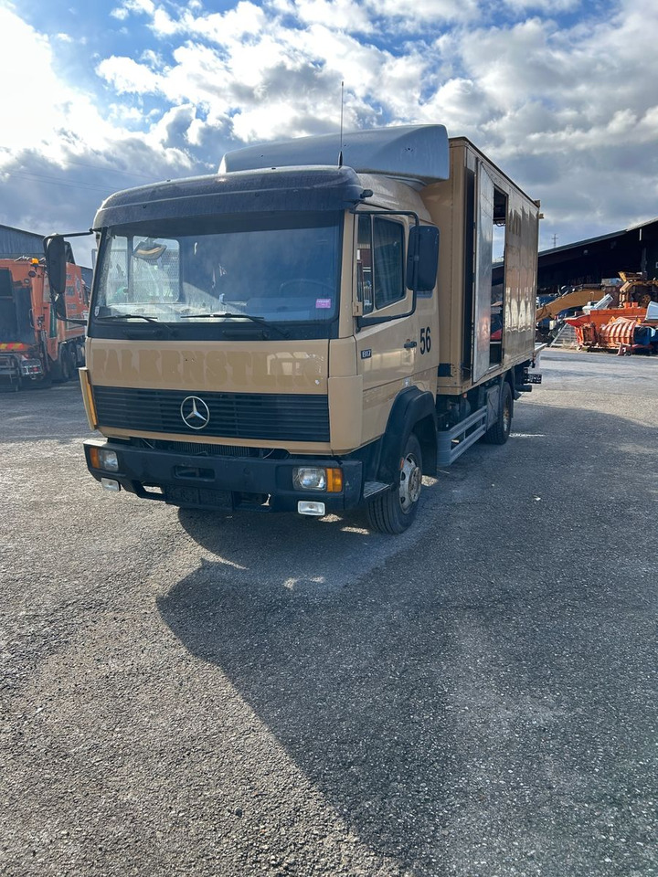 Mercedes-Benz MB 817 4x2 Dieselaggregat 6 Zylinder - Skříňový nákladní auto: obrázek 1 Mercedes-Benz MB 817 4x2 Dieselaggregat 6 Zylinder - Skříňový nákladní auto: obrázek 1