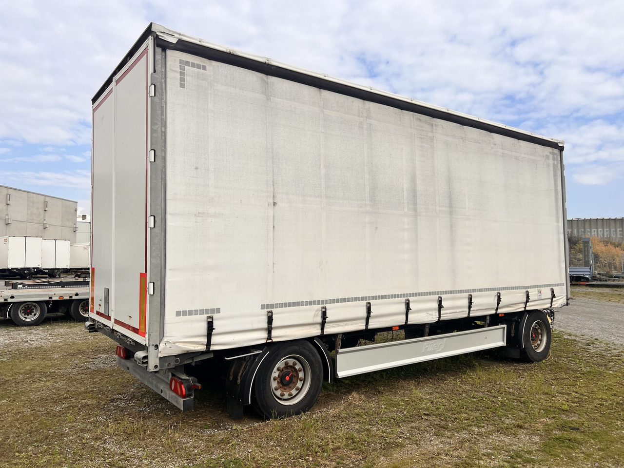 Fliegl ZPS180 2 Achs Jumbo- Planen, Mega, durchladbar - Plachtový přívěs: obrázek 4 Fliegl ZPS180 2 Achs Jumbo- Planen, Mega, durchladbar - Plachtový přívěs: obrázek 4