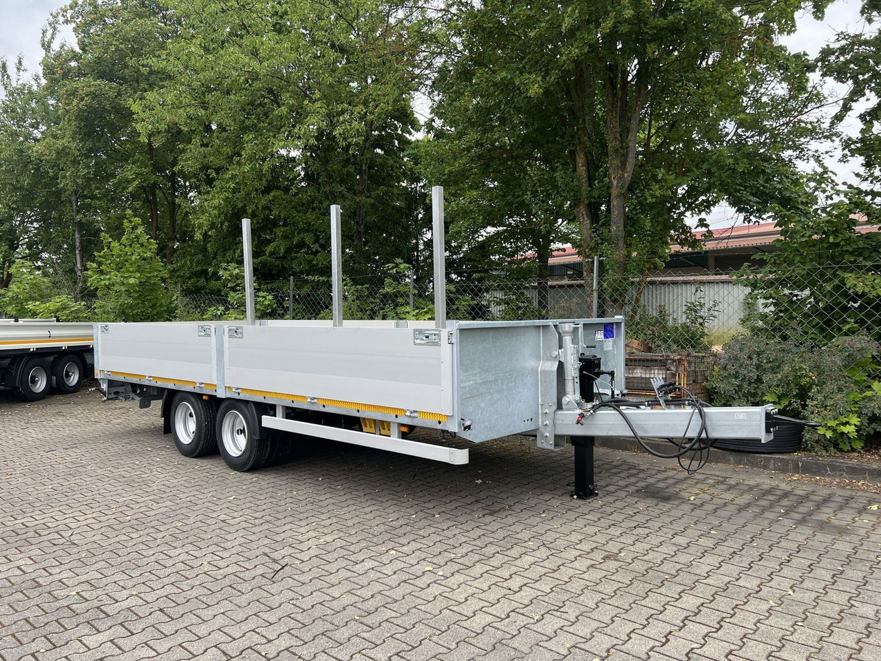 Möslein 14,4 t Tandem- Pritschenanhänger- Tieflader - Podvalníkový přívěs: obrázek 2 Möslein 14,4 t Tandem- Pritschenanhänger- Tieflader - Podvalníkový přívěs: obrázek 2