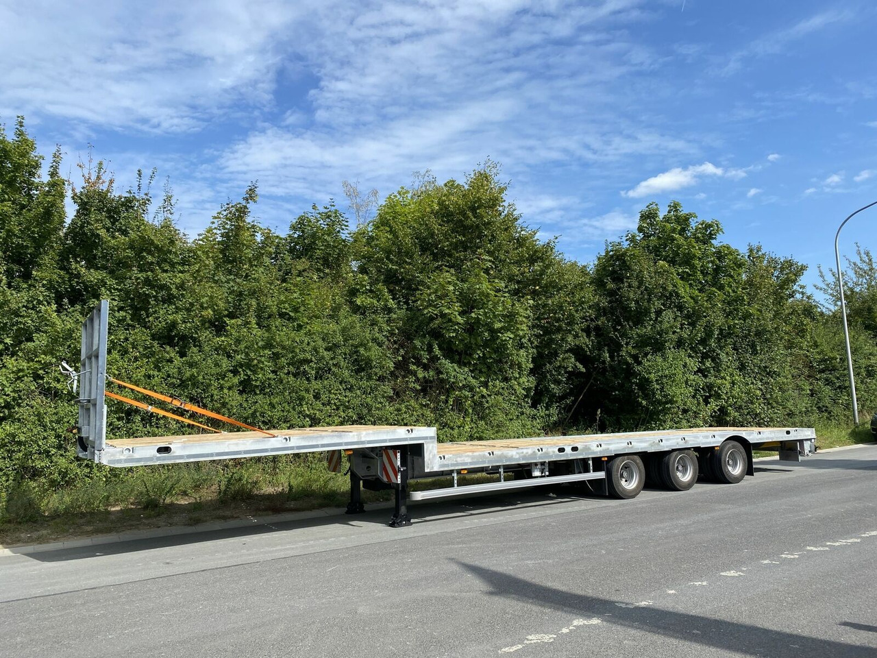 Möslein 3 Achs Satteltieflader Plato 45 t GGfür Fertigt - Podvalníkový návěs: obrázek 1 Möslein 3 Achs Satteltieflader Plato 45 t GGfür Fertigt - Podvalníkový návěs: obrázek 1