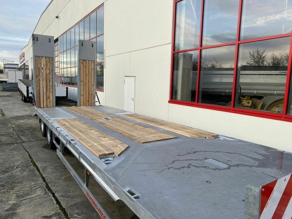 Möslein 3 Achs Tieflader mit gerader Ladefläche 8,10 m, - Podvalníkový přívěs: obrázek 5 Möslein 3 Achs Tieflader mit gerader Ladefläche 8,10 m, - Podvalníkový přívěs: obrázek 5
