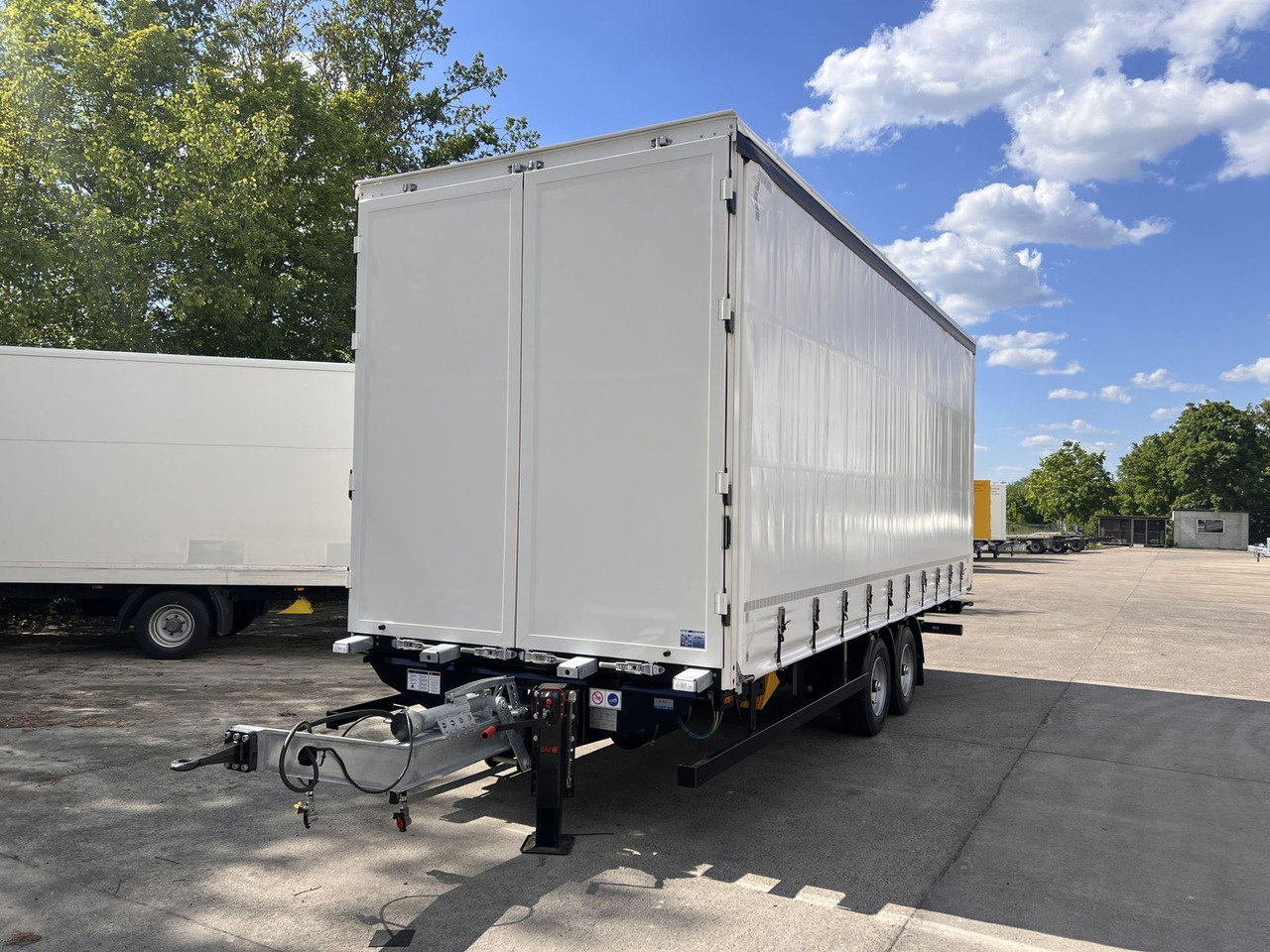 Möslein NEUER Tandem- Planenanhänger Durchladbar - Plachtový nákladní auto: obrázek 3 Möslein NEUER Tandem- Planenanhänger Durchladbar - Plachtový nákladní auto: obrázek 3