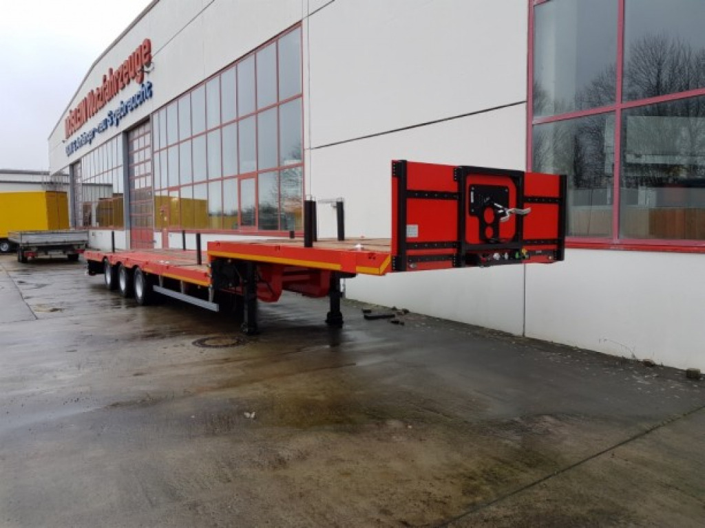 Möslein STO 3 Schwebheim 3 Achs Satteltieflader Plato - Podvalníkový návěs: obrázek 3 Möslein STO 3 Schwebheim 3 Achs Satteltieflader Plato - Podvalníkový návěs: obrázek 3