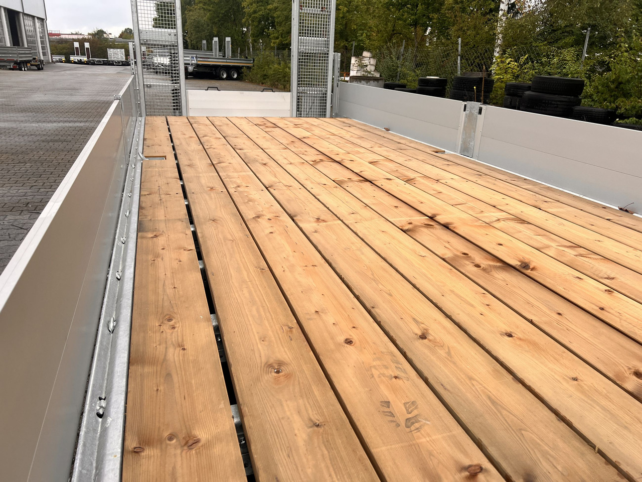 Möslein TT 14 14,4 t TandemtiefladerNeufahrzeug - Podvalníkový přívěs: obrázek 4 Möslein TT 14 14,4 t TandemtiefladerNeufahrzeug - Podvalníkový přívěs: obrázek 4